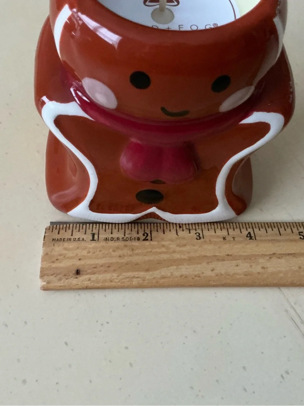 NWT Sand & Fog Christmas Gingerbread Man Candle